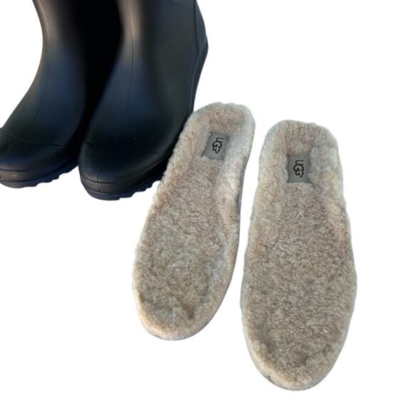 Ugg Shelby Matte Rubber Boots US Size 8 Sheepskin Insole! Rain Boot Wellies - Picture 9 of 9
